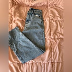 Slip hem jeans